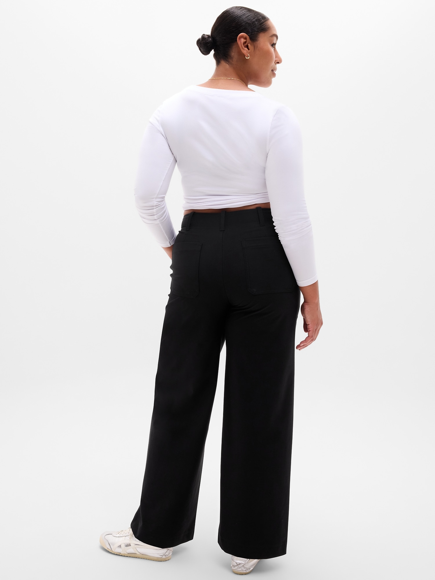 Skyline Mid Rise Wide Leg Pant