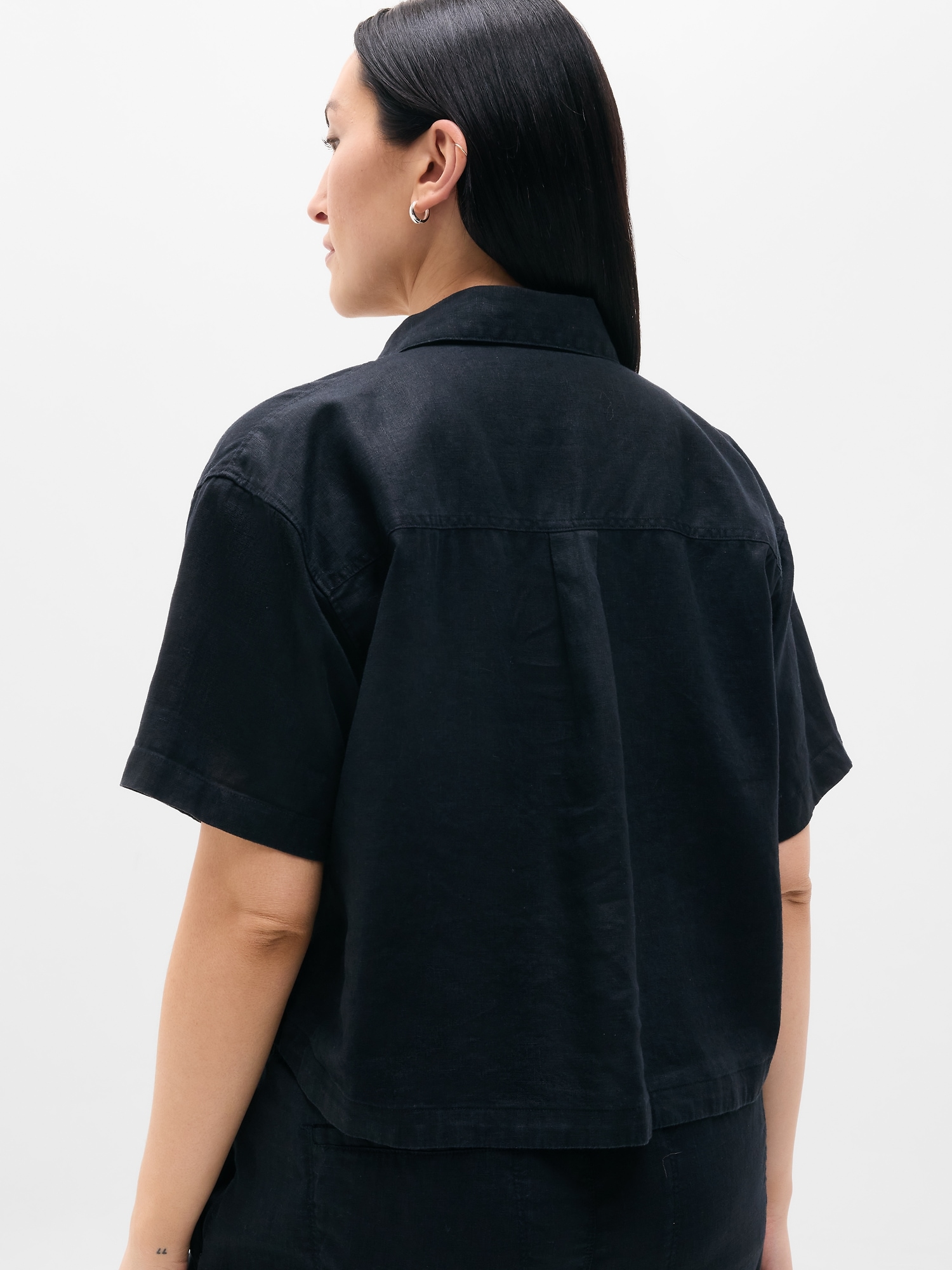 Retreat Linen Short Sleeve Shirt