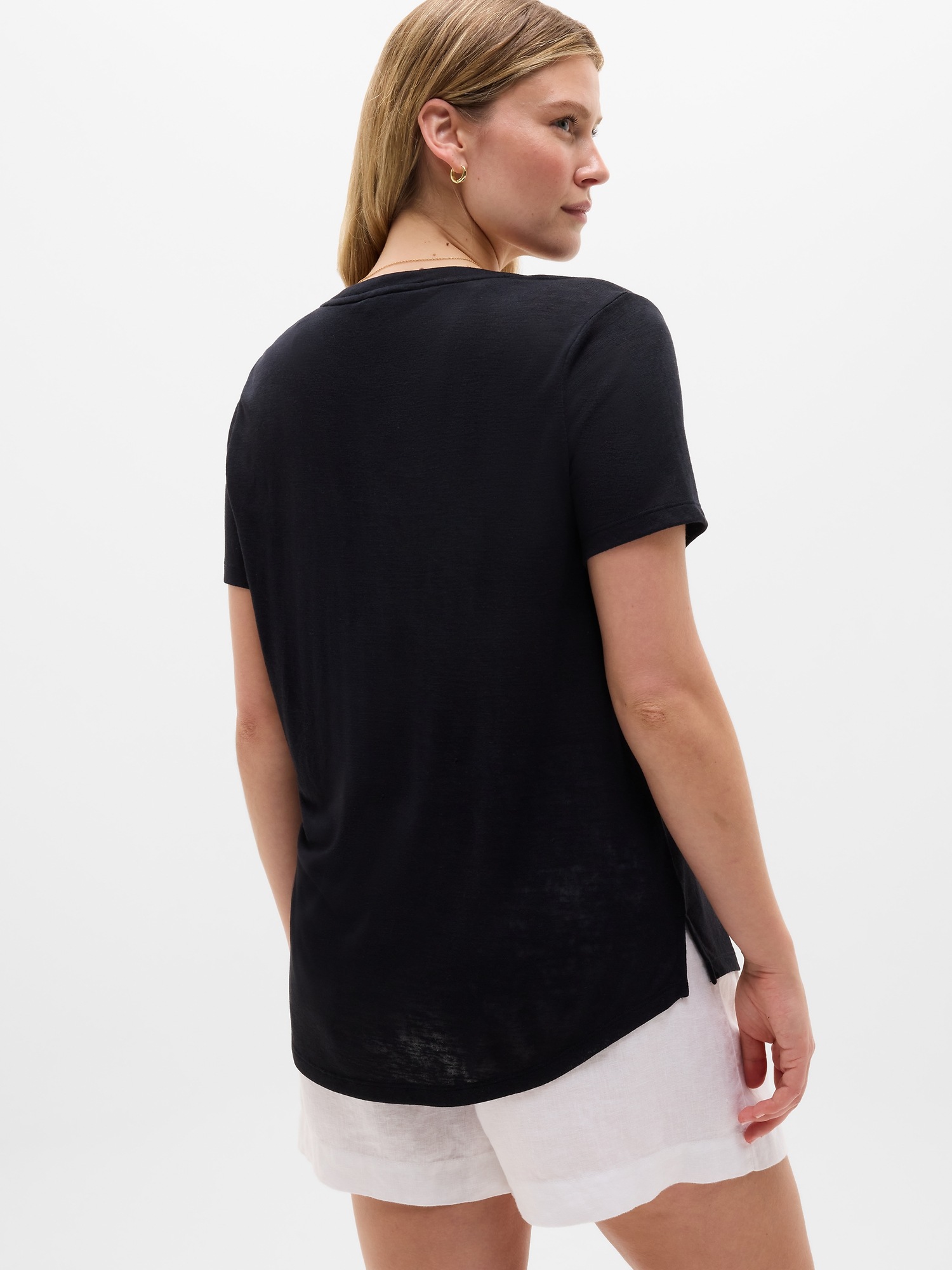 Женская футболка Athleta Breezy Scoop V-Neck, цвет: Чёрный — фото 5