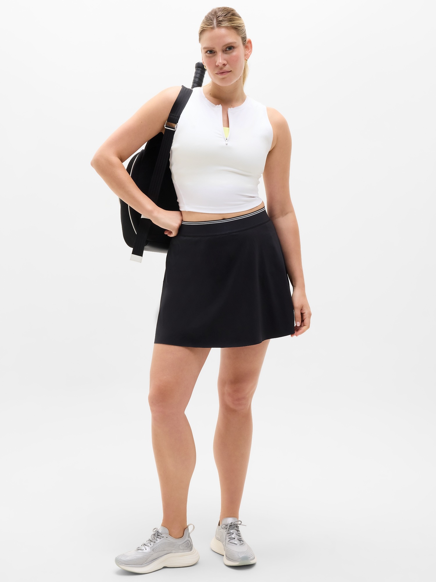 Женская юбка-шорты Athleta Ace A-Line Tipped 15.5" Skort, цвет: Чёрный / Белый — фото 4