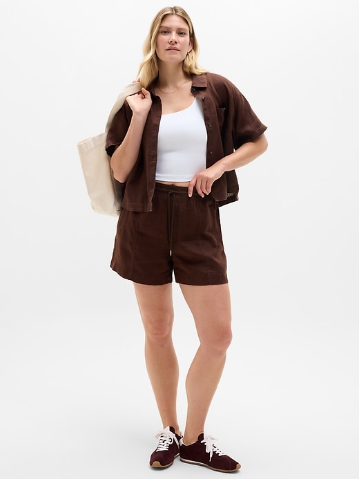 Image number 2 showing, Retreat Linen Mid Rise 4" Short