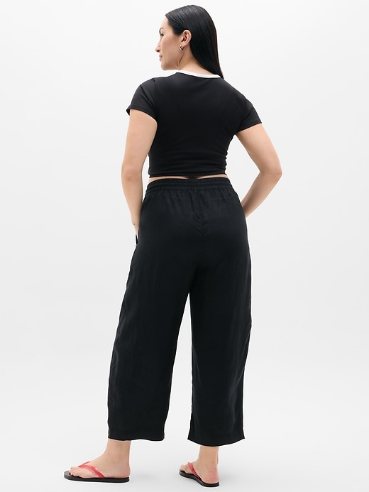Image number 6 showing, Retreat Linen Easy Barrel Crop Pant