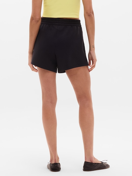 Image number 3 showing, Form Knit Mid Rise 6" Short