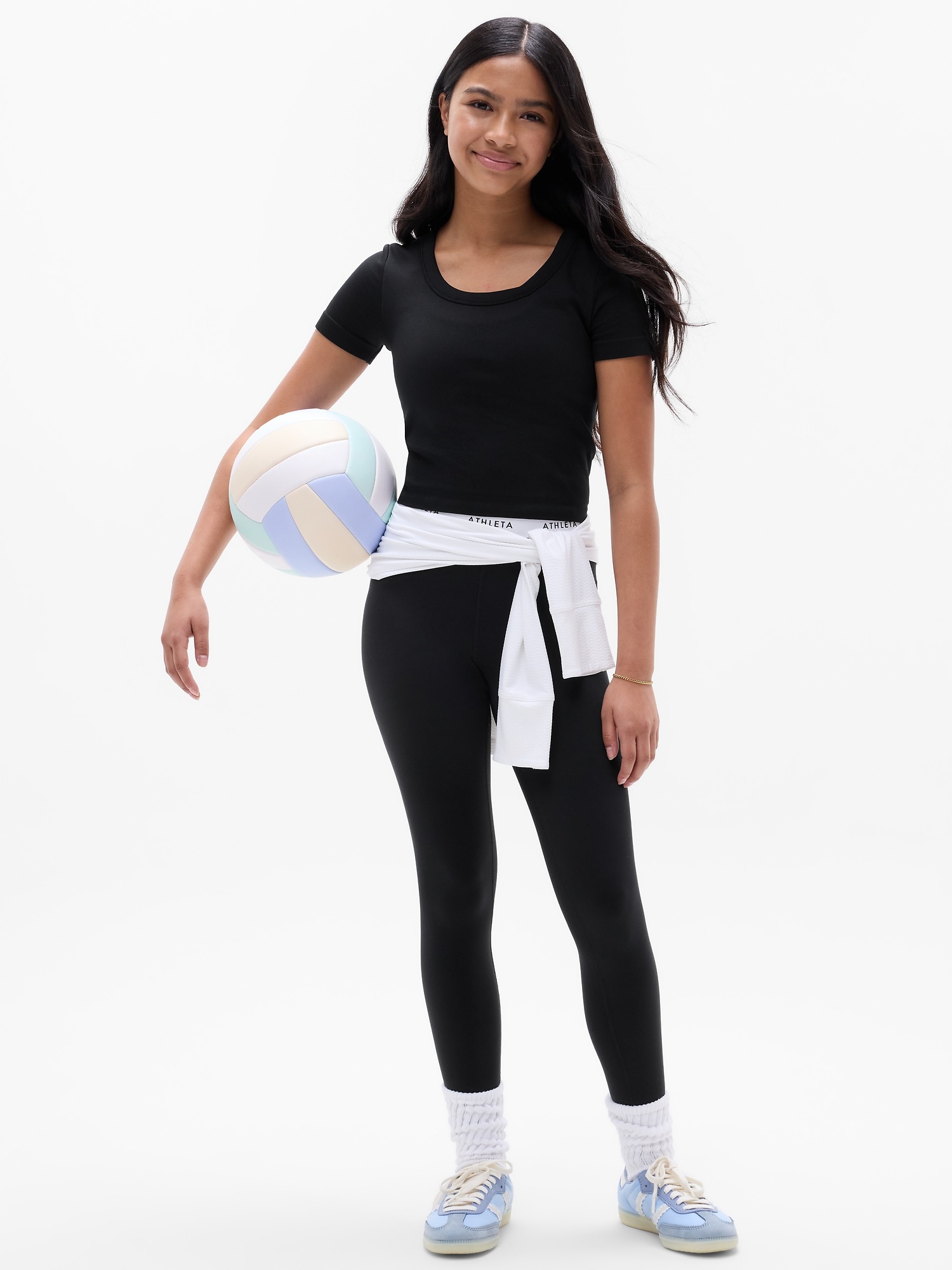 Футболка Athleta Rise Above Rib Scoop для девочек, цвет: Чёрный — фото 2