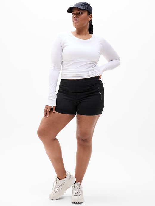 Image number 5 showing, Trekkie North Mid Rise Short