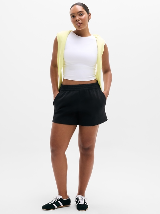 Image number 4 showing, Form Knit Mid Rise 6" Short