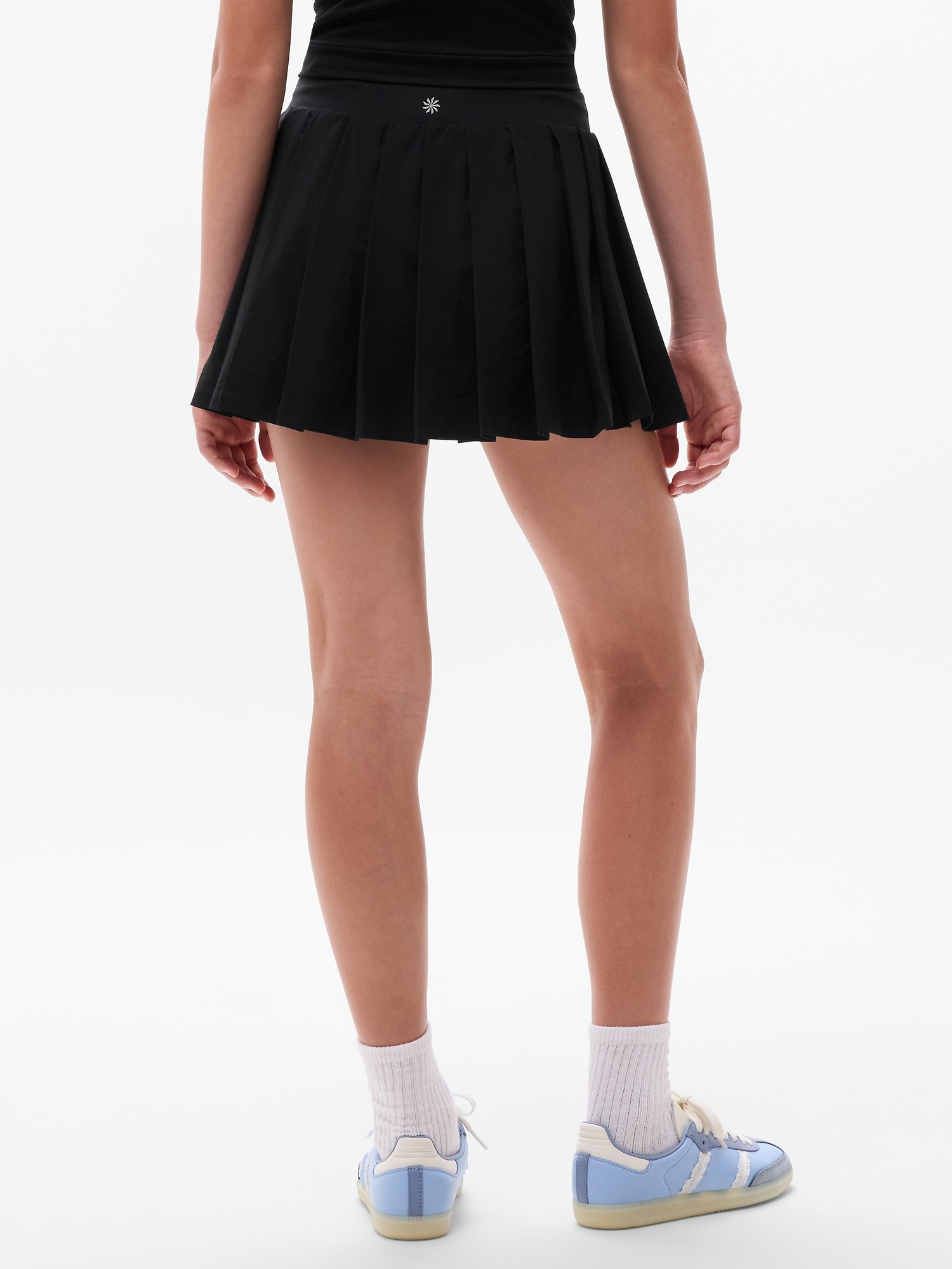Юбка-шорты Athleta Pleat Perfect Low Rise Skort для девочек, цвет: Чёрный — фото 3