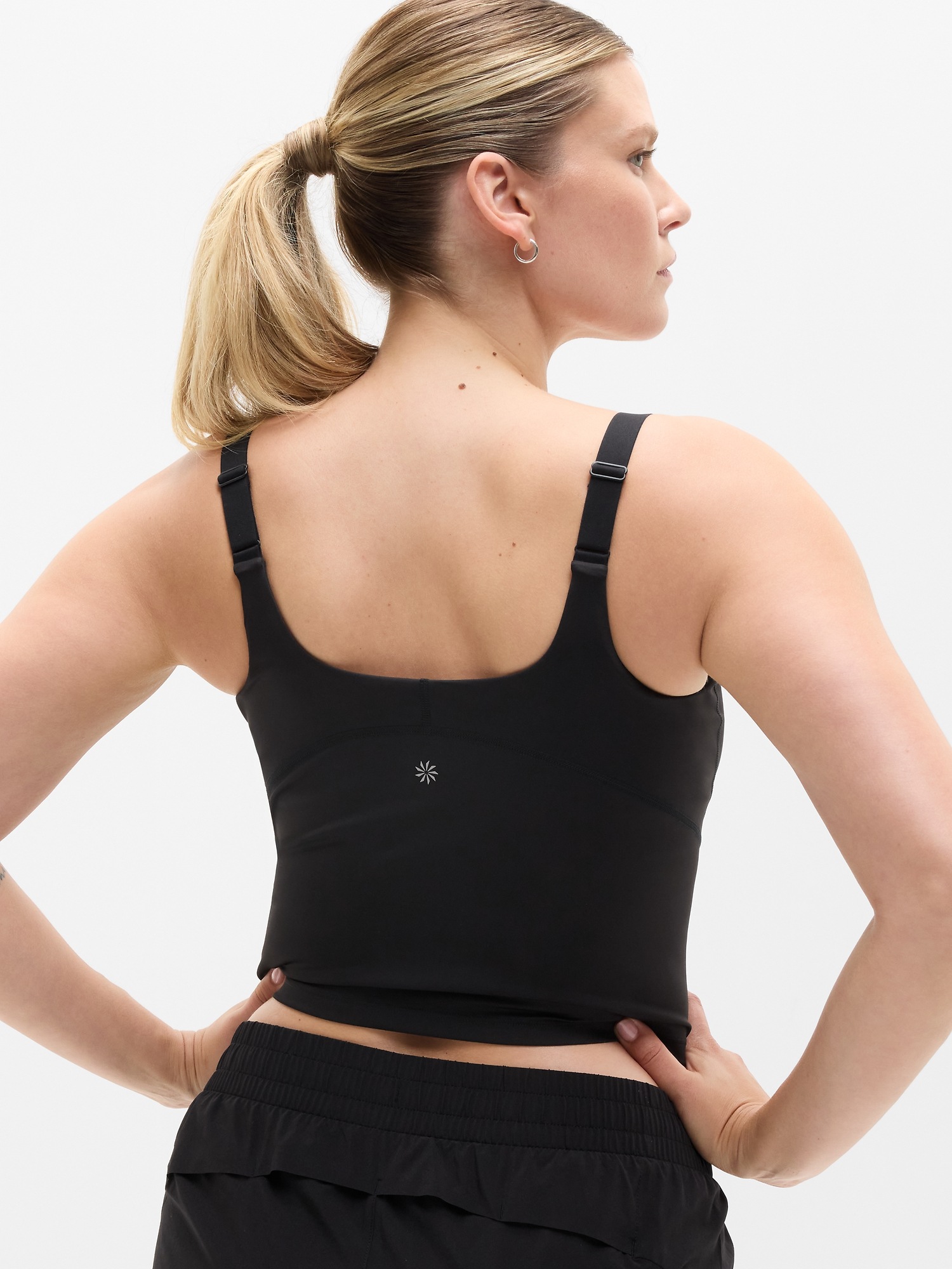 Женский топ Athleta Interval Built-In Bra Tank, цвет: Чёрный — фото 5