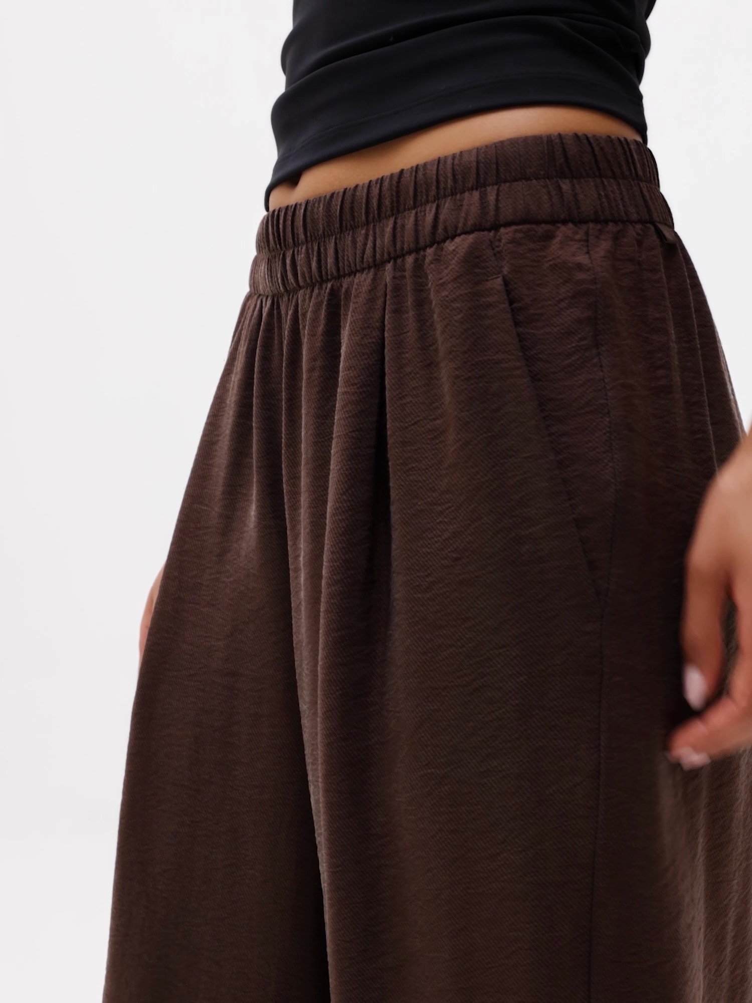 Reverie Mid Rise Ankle Pant