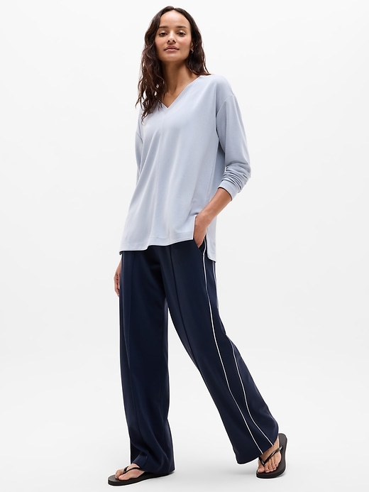 Image number 4 showing, Seasoft V Neck Sweatshirt