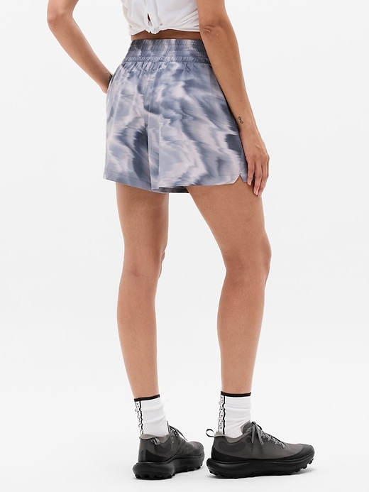 Image number 3 showing, Weekender High Rise 3" Run Short
