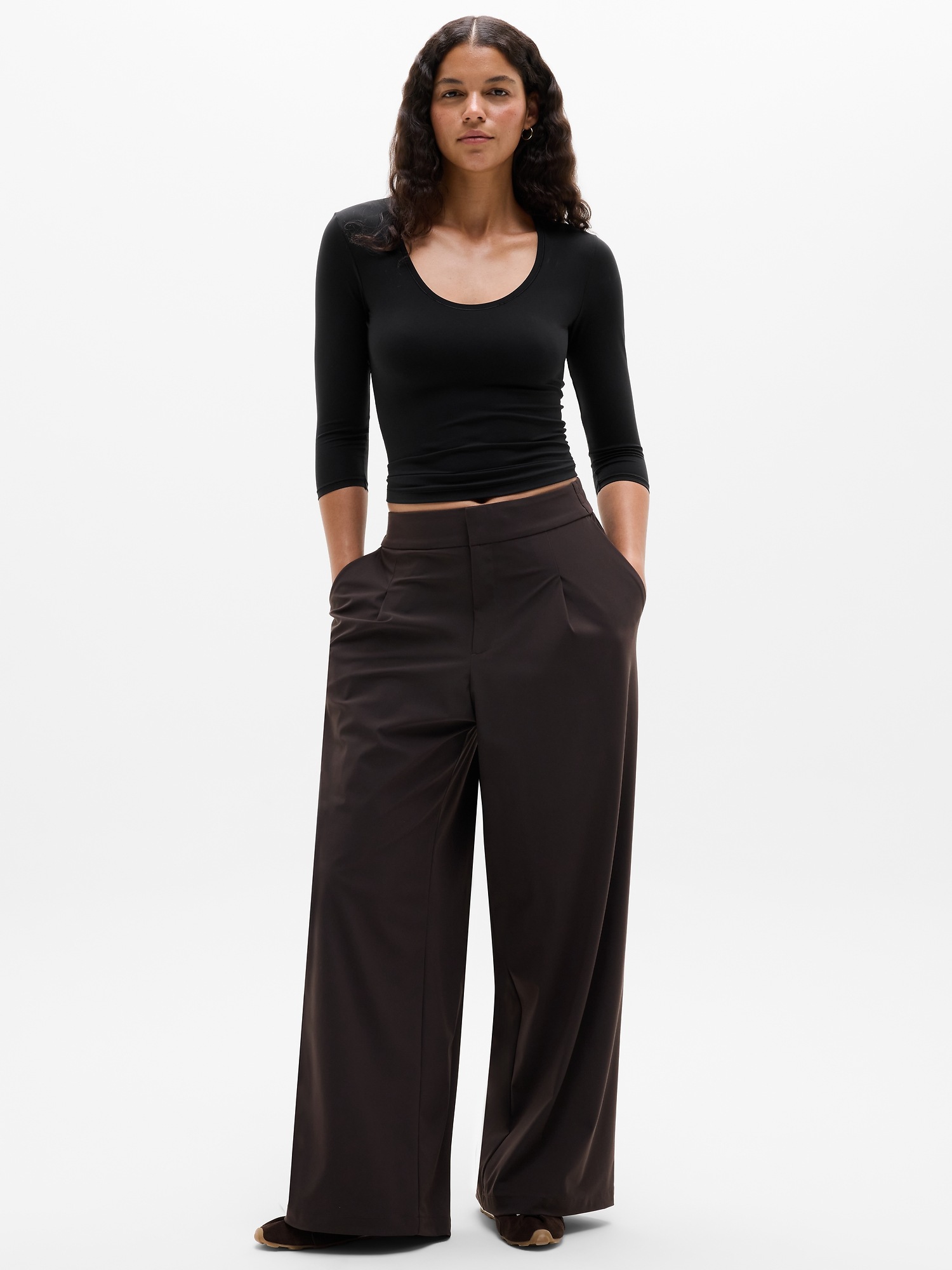 Женская футболка Athleta Bodymove Scoop Midi Sleeve, цвет: Чёрный — фото 2