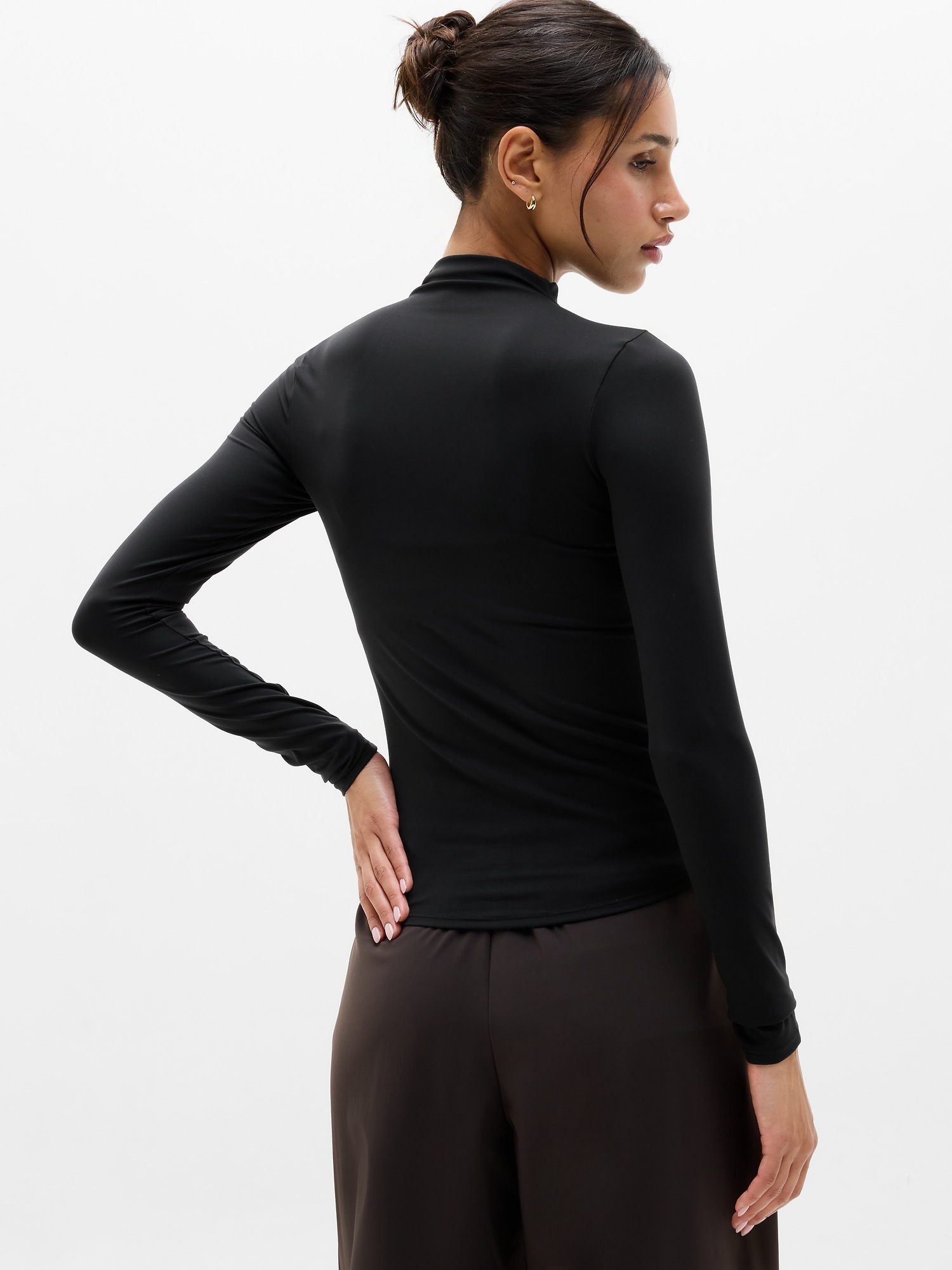 Женский топ Athleta BodyMove Mock Neck, цвет: Чёрный — фото 3
