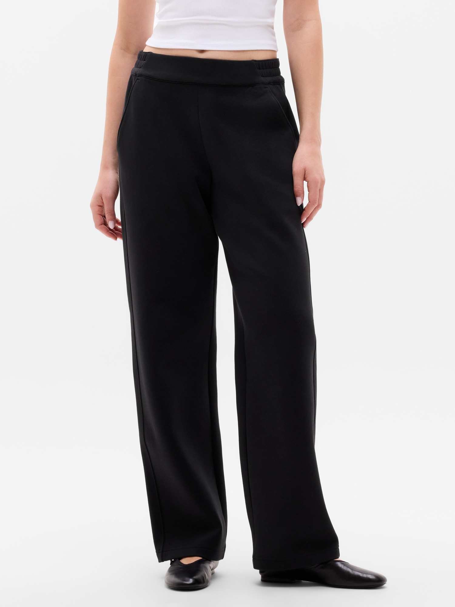 Form Knit Mid Rise Straight Pant