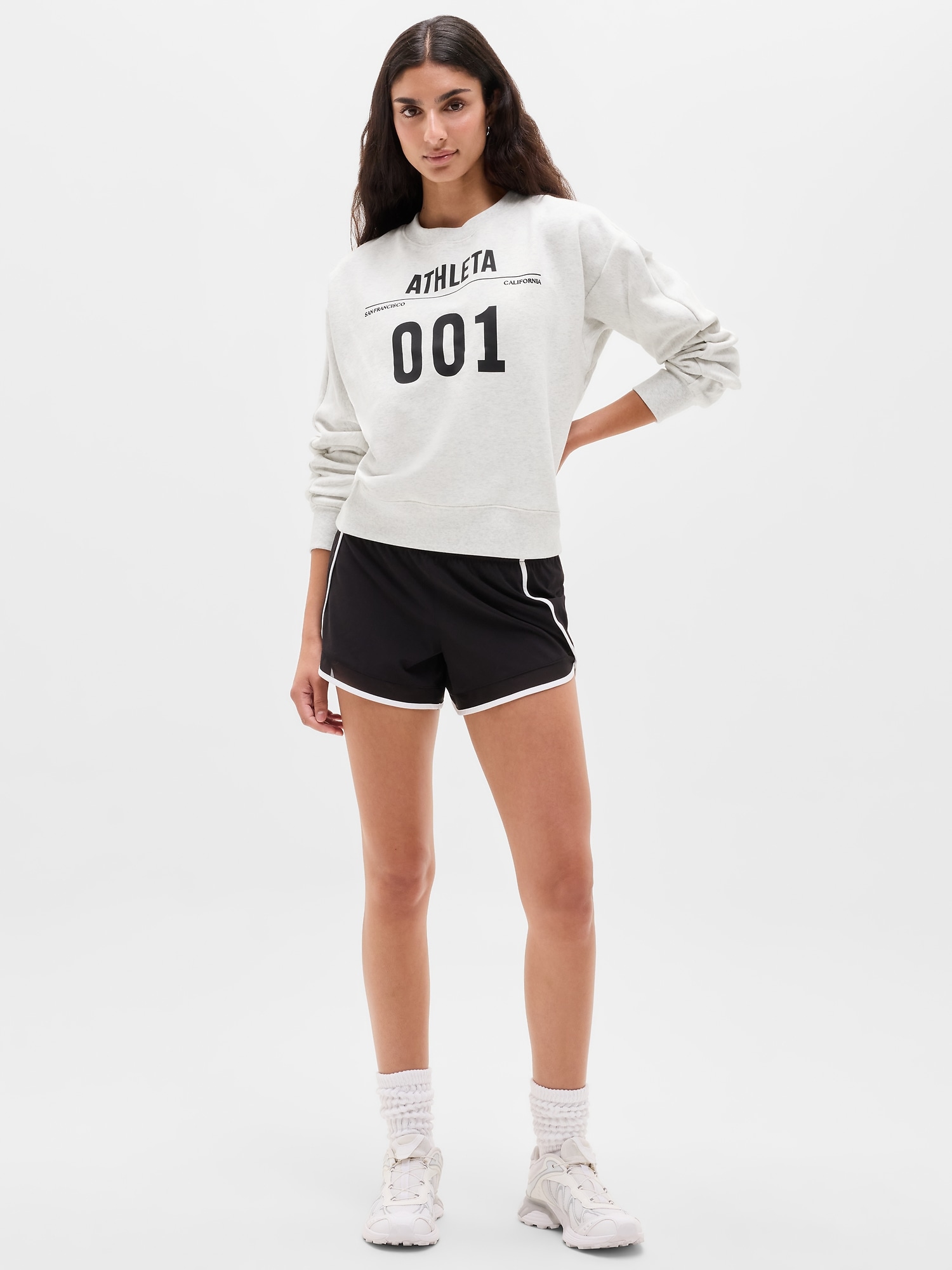 Forever Fleece Crewneck Graphic 001