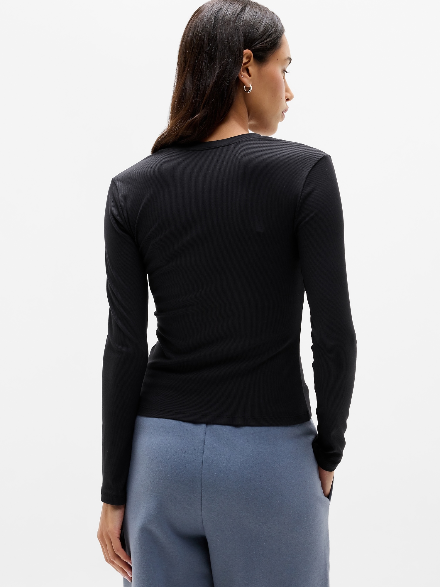 Signature Rib V-Neck Top