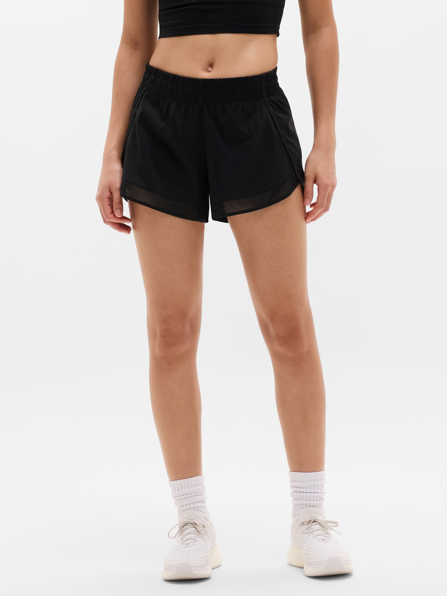Женские шорты Athleta Mesh Racer Run Mid Rise 4", цвет: Чёрный — фото 2