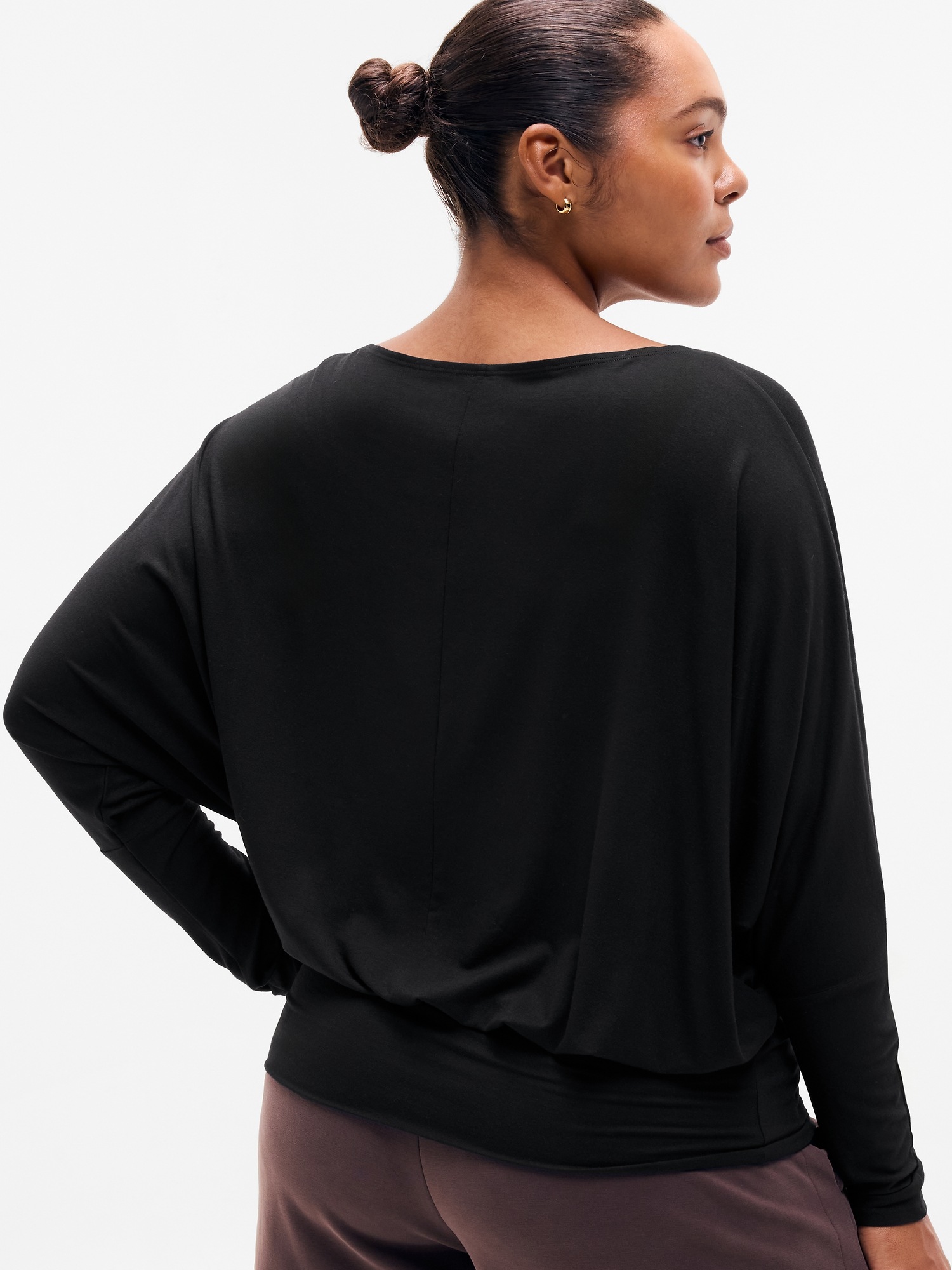 Женский топ Athleta Dream Drape Long Sleeve, цвет: Чёрный — фото 5