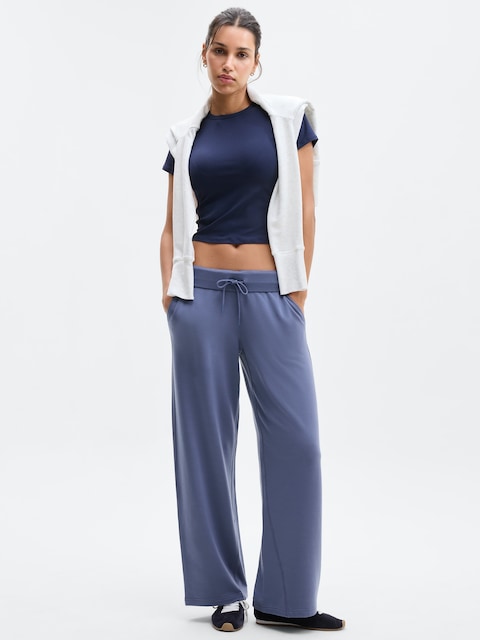 Coaster Luxe Straight Leg Pant