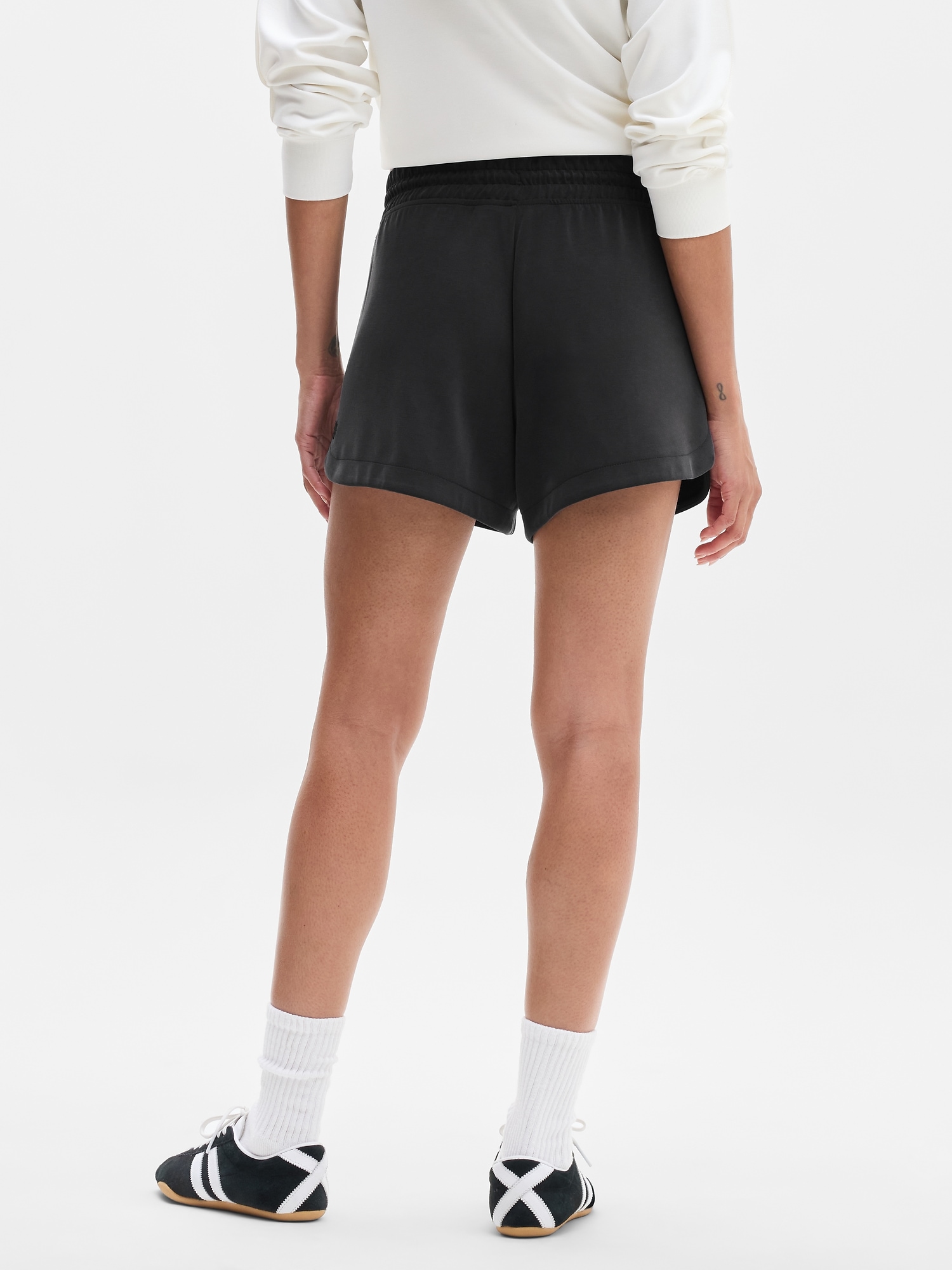 Seasoft Mid Rise 4" Short