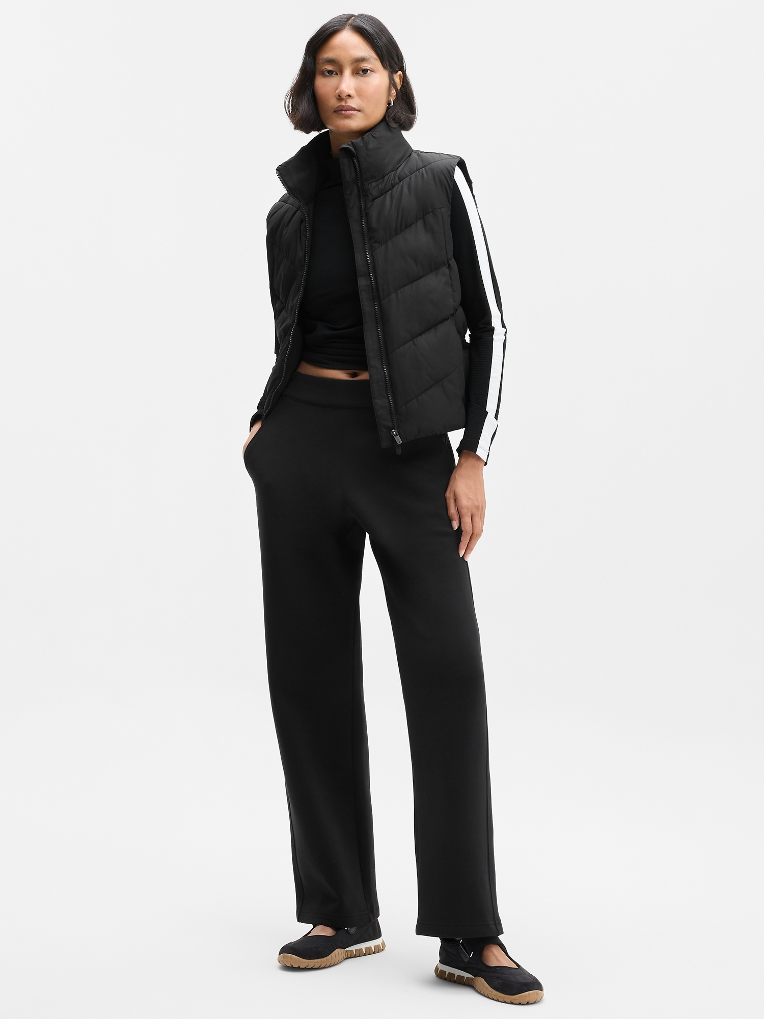Женский жилет Athleta Elemental Puffer, цвет: Чёрный — фото 2