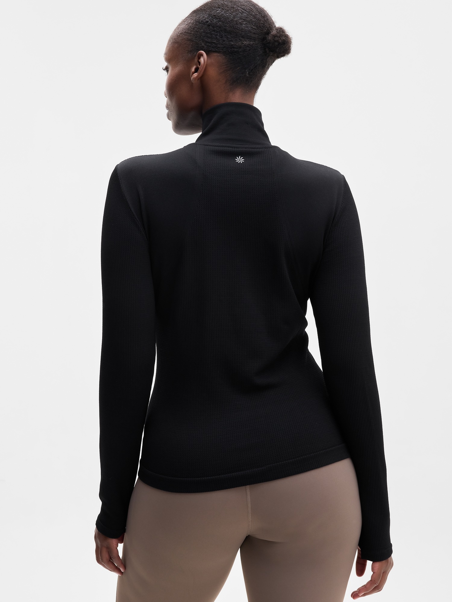 Женский топ Athleta Flurry Seamless Henley, цвет: Чёрный — фото 6